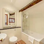 1 Bed In Nr Kendal Oc-lcc70 Holiday home